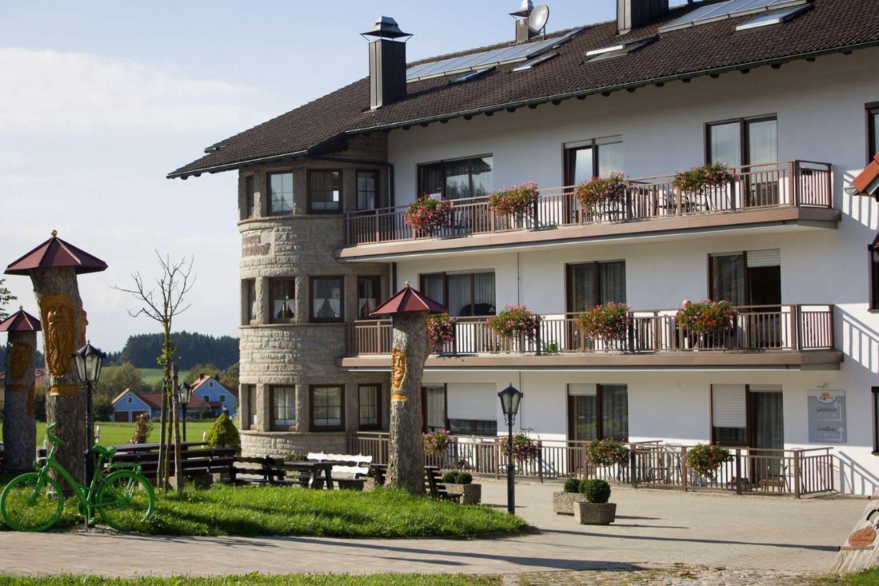 Landhotel Kastanienhof Georgenberg Extérieur photo