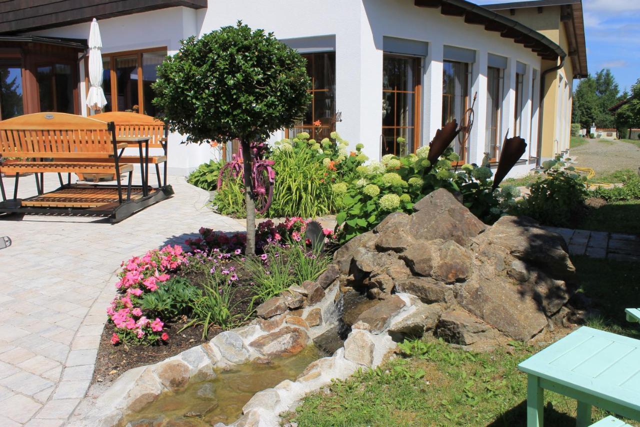 Landhotel Kastanienhof Georgenberg Extérieur photo